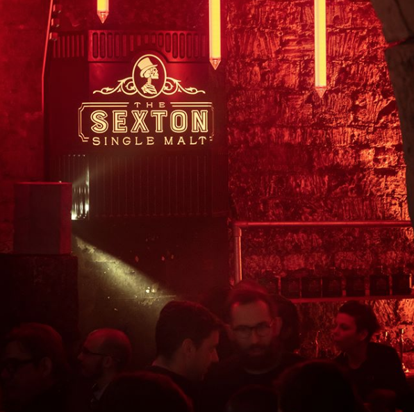 Photo d'ambiance de la soirée Sexton au Chapelais de Paris