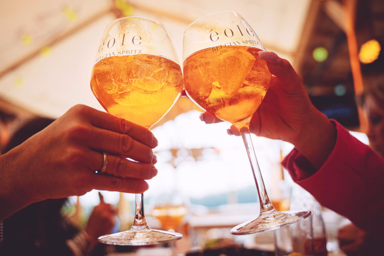 A mi-chemin entre le gin et le Spritz classique…