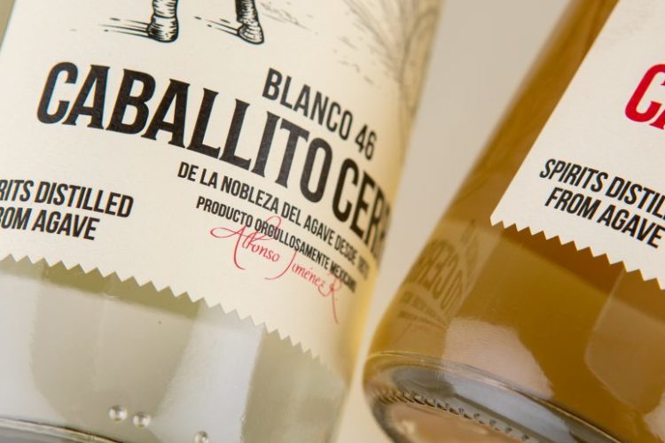 Qu'est-ce qu'il y a dans un nom?  Comment le label 'Agave Spirits' cherche à redéfinir l'« artisanat »