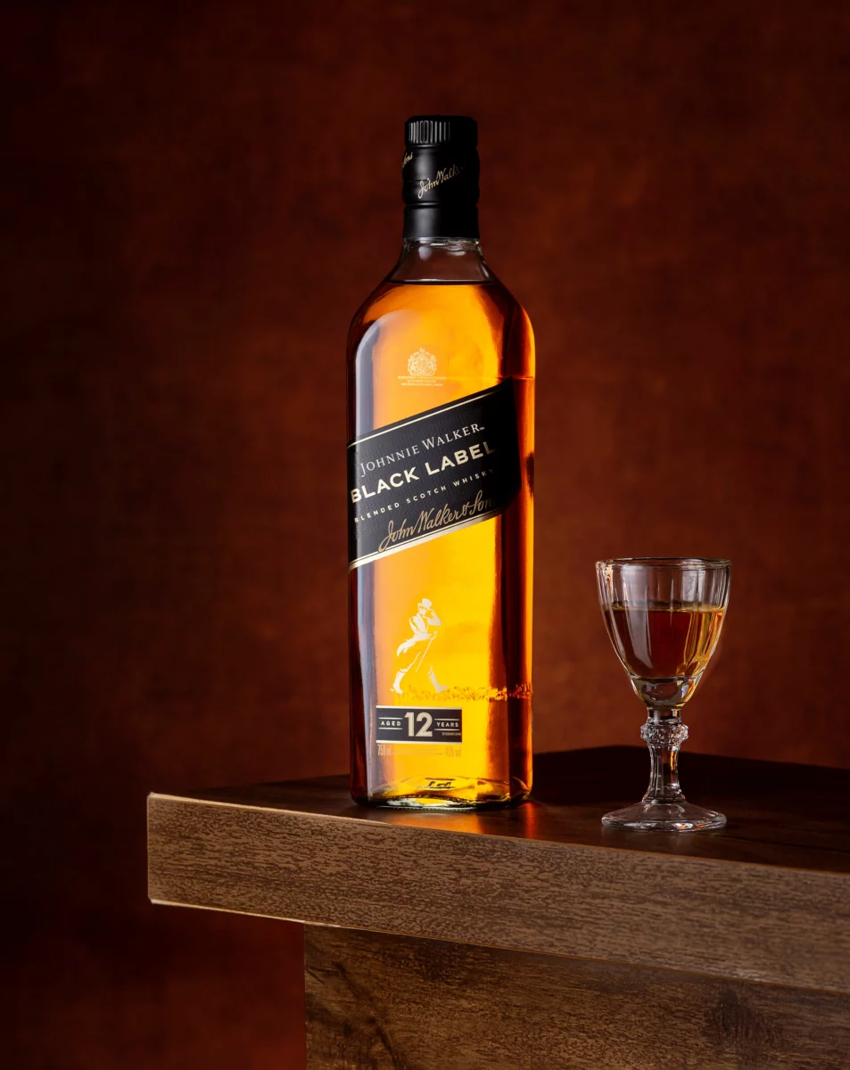 Bouteille et verre de whisky