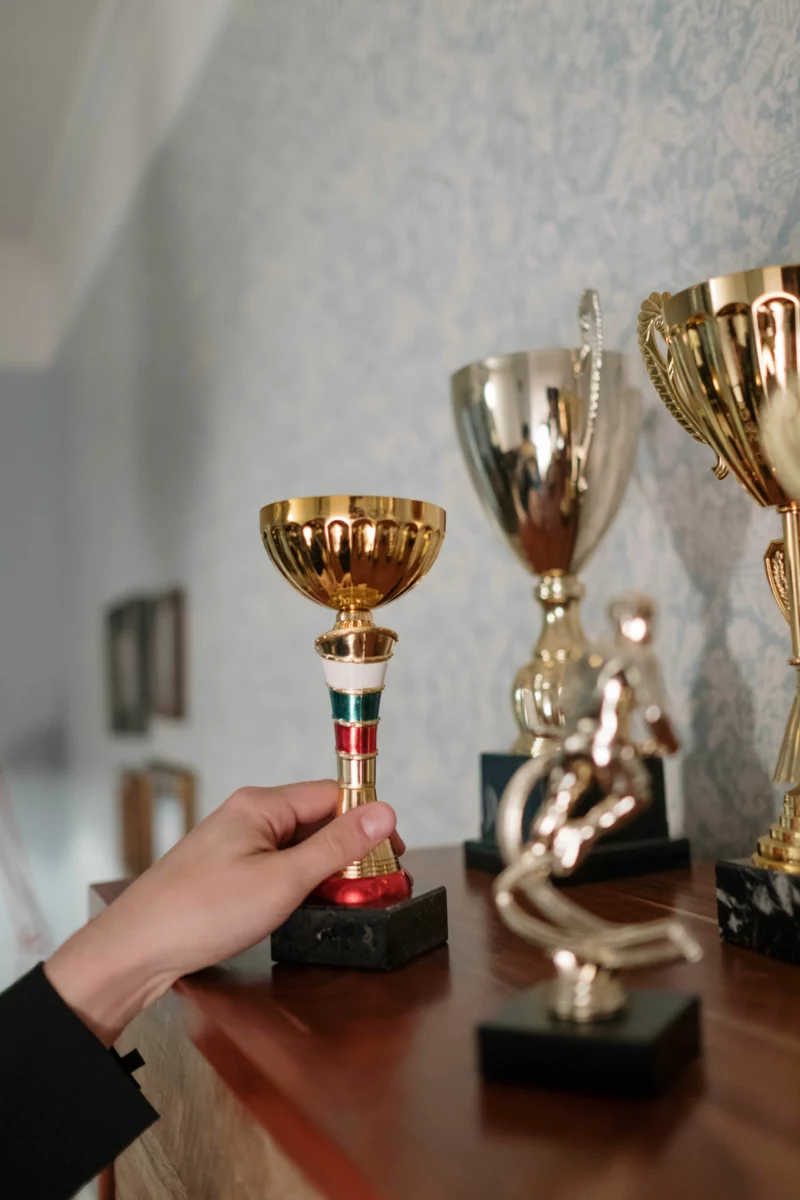 Bouteilles de genièvre récompensées lors d'un concours international